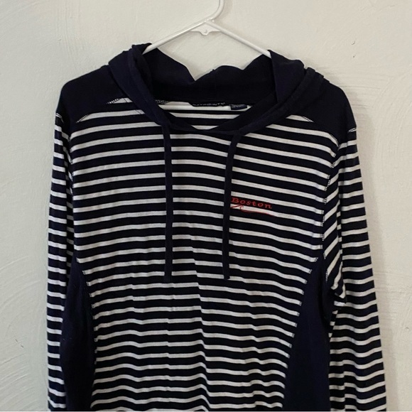 Bay pointe Shirt Size XL Womens Top long Sleeve Strip Print Draw String Hoodie - Picture 2 of 9